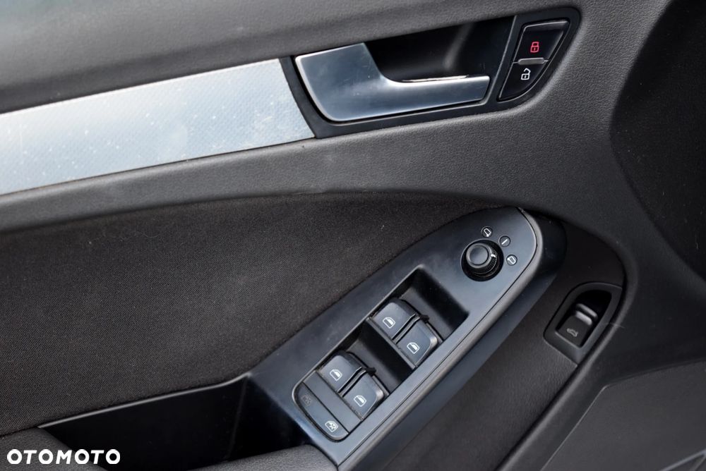 Audi A4 Limousine 2.0 TDI DPF multitronic Ambition - 16