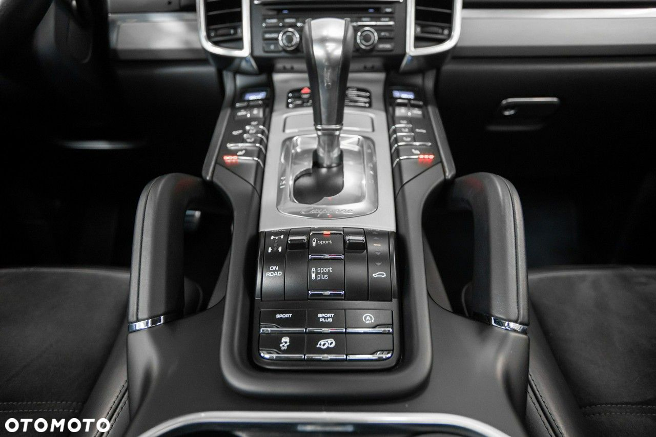 Porsche Cayenne GTS - 33