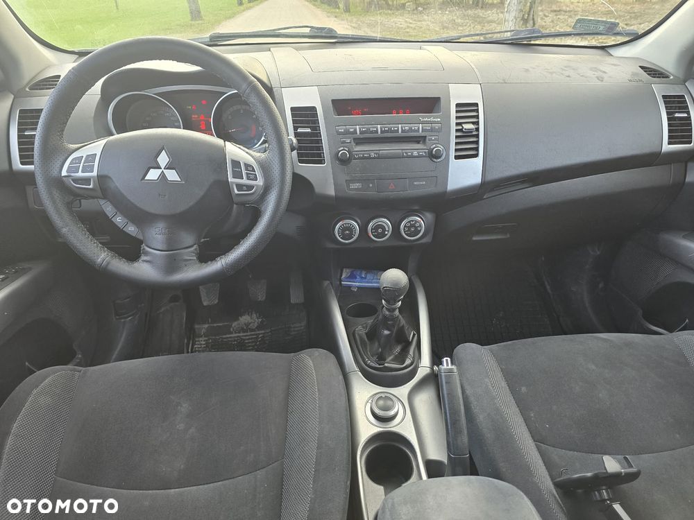 Mitsubishi Outlander 2.0 DID Intense - 7