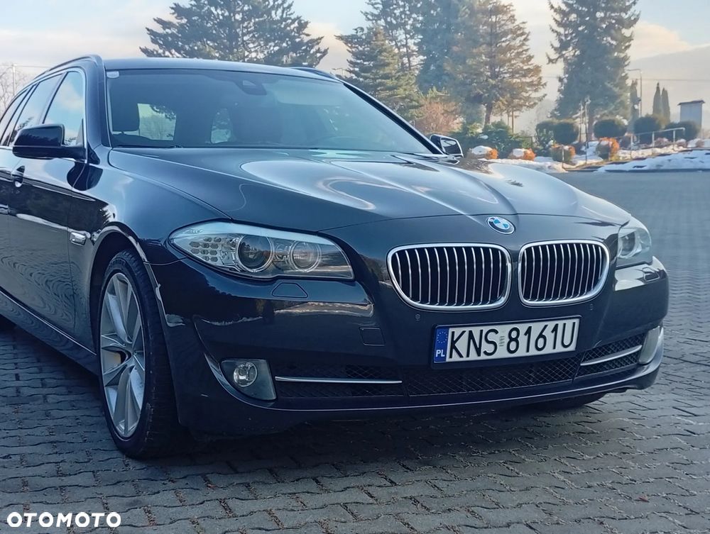 BMW Seria 5 525d xDrive Sport-Aut Modern Line - 1