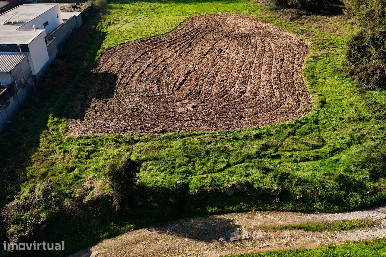 Terreno para construção em Galegos S. Martinho, Barcelos - Grande imagem: 4/13