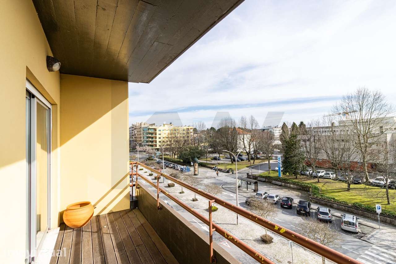 Apartamento T3 Renovado no Coração de S. João da Madeira – Luz, Confor - Grande imagem: 5/27