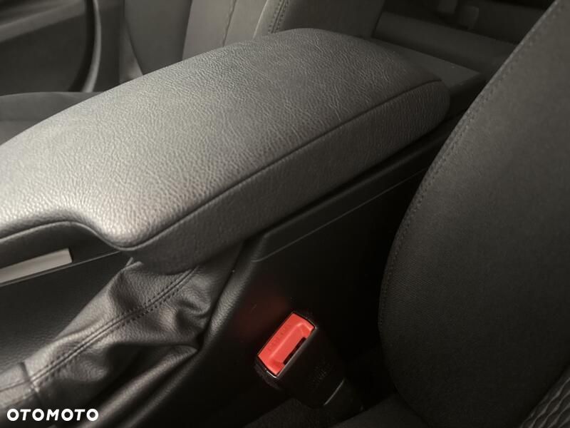 BMW Seria 3 320i GPF - 18