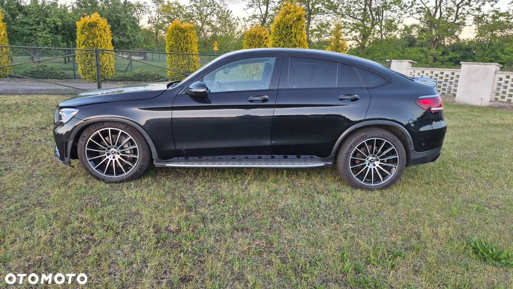 Mercedes-Benz GLC 300 d 4Matic 9G-TRONIC AMG Line - 27