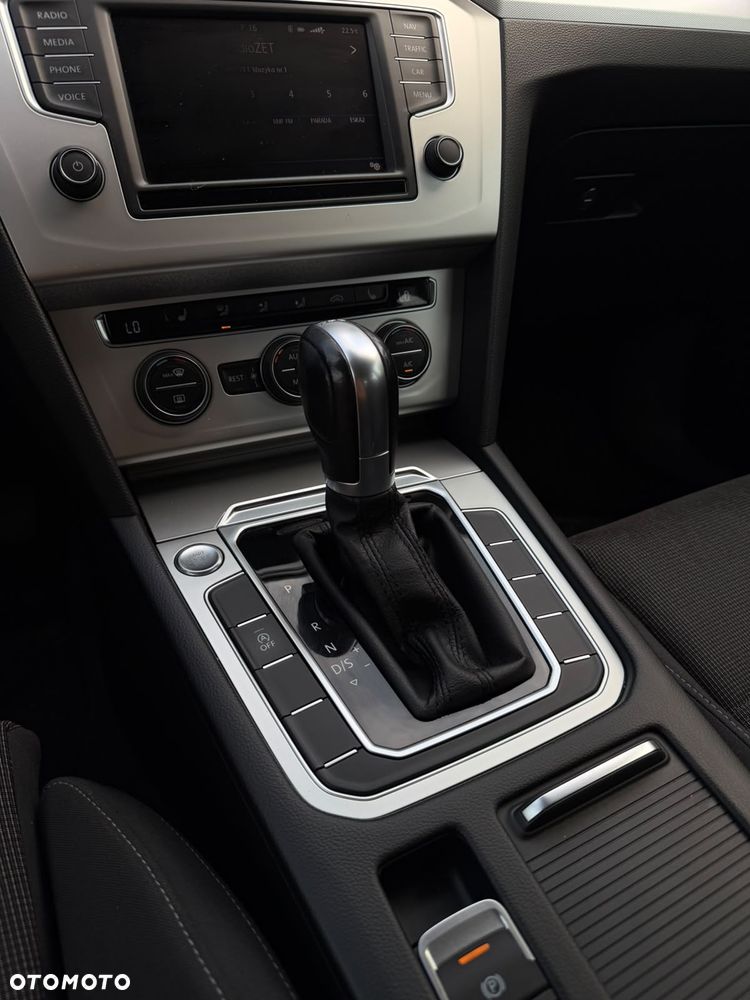 Volkswagen Passat 1.8 TSI BMT Comfortline DSG - 23