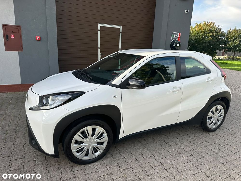 Toyota Aygo X S-CVT Play - 37