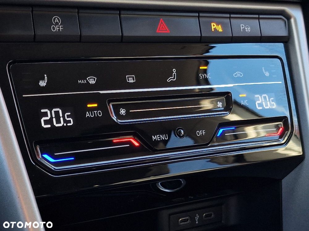 Volkswagen T-Roc 1.0 TSI Life - 24