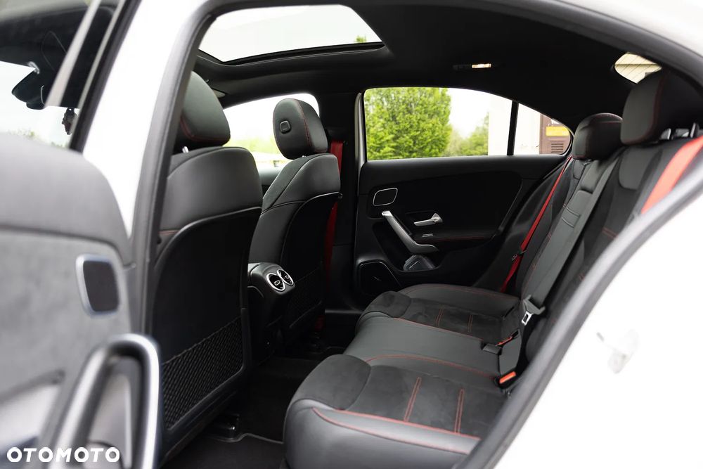 Mercedes-Benz Klasa A 35 AMG 4-Matic 8G-DCT - 15