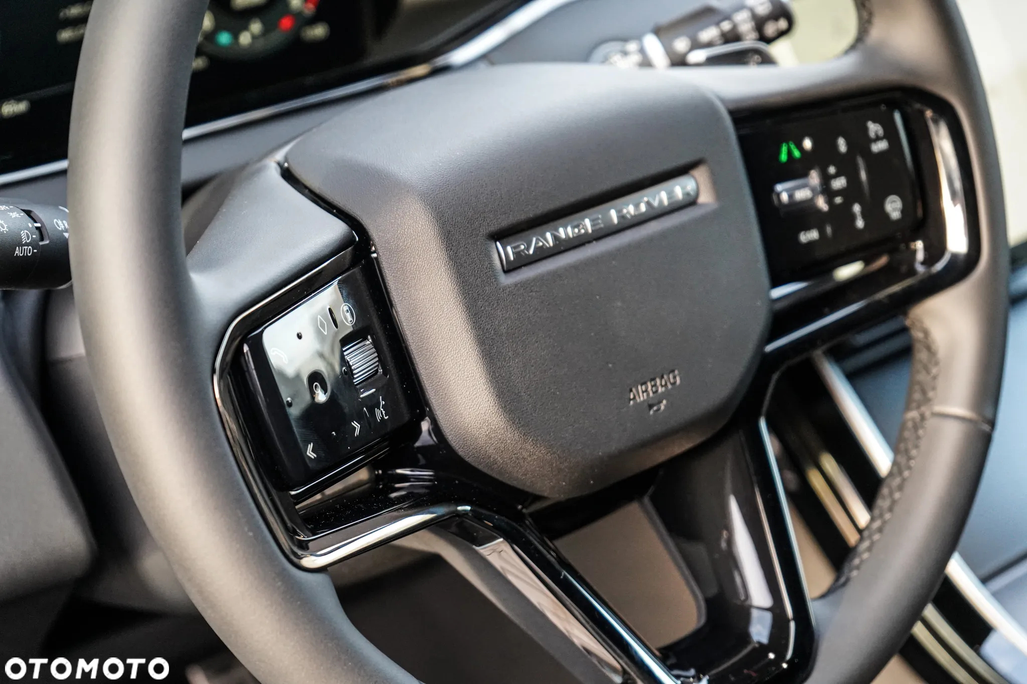 Land Rover Range Rover Evoque D200 R-Dynamic SE - 13