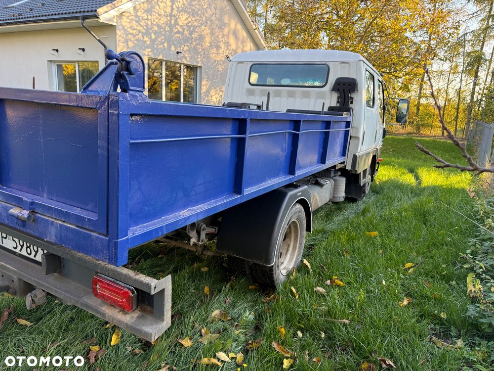 Mitsubishi Canter 2001 photo 4