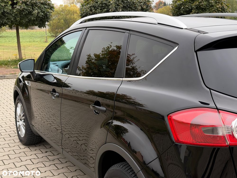 Ford Kuga 2.0 TDCi 2x4 Titanium - 12