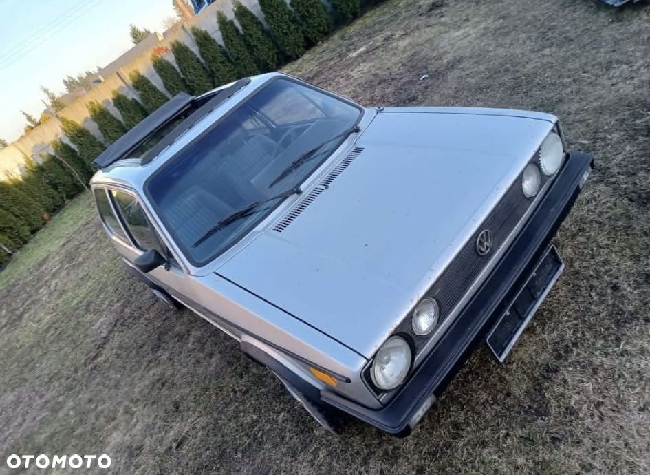 Volkswagen Golf 1.6 / 1.6 C - 9