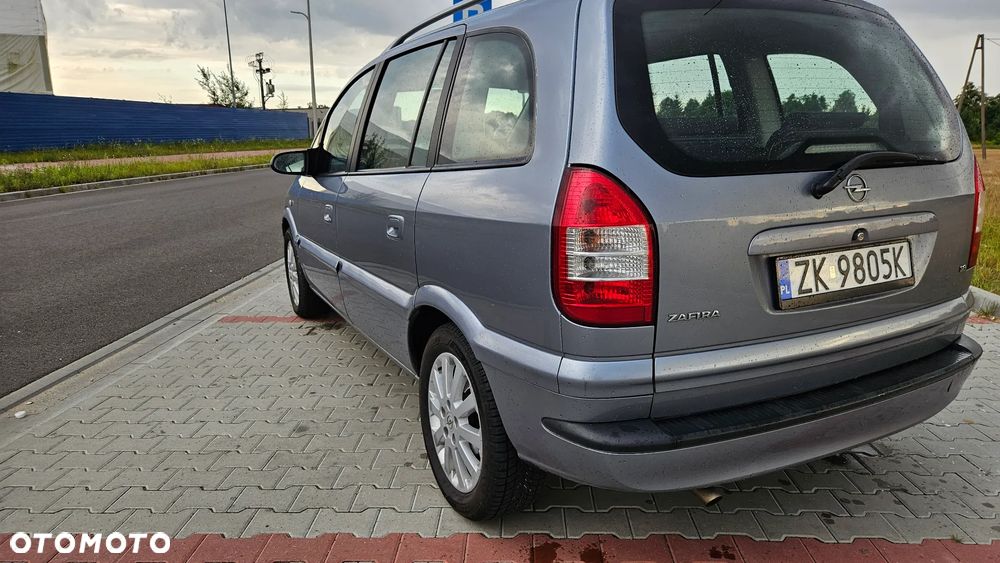 Opel Zafira 1.8 16V Comfort - 31