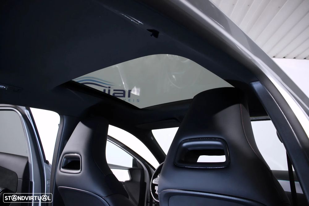 Mercedes-Benz A 250 e AMG Line - 15