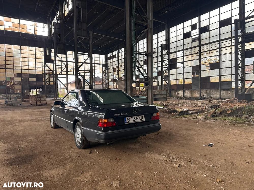 Mercedes-Benz W124 - 4