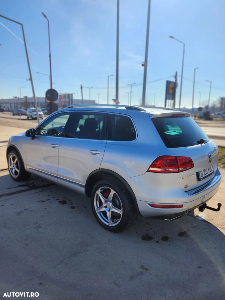 Volkswagen Touareg 3.0 V6 TDI BMT - 9