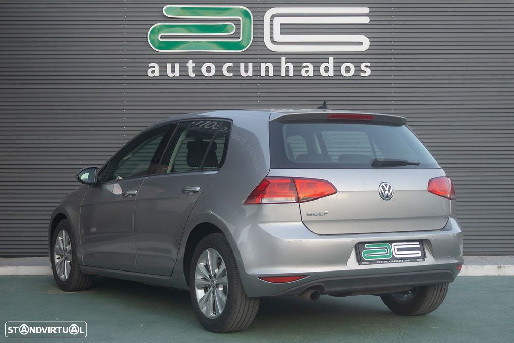 VW Golf 1.6 TDi Confortline - 4