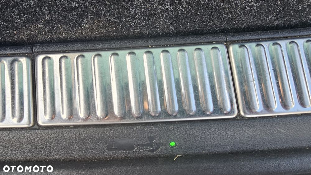 Skoda Superb 2.0 TDI L&K DSG - 10