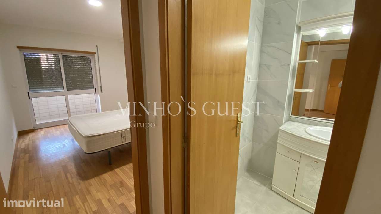 Apartamento T3 semi-mobilado c/ garagem - Braga - Grande imagem: 4/25