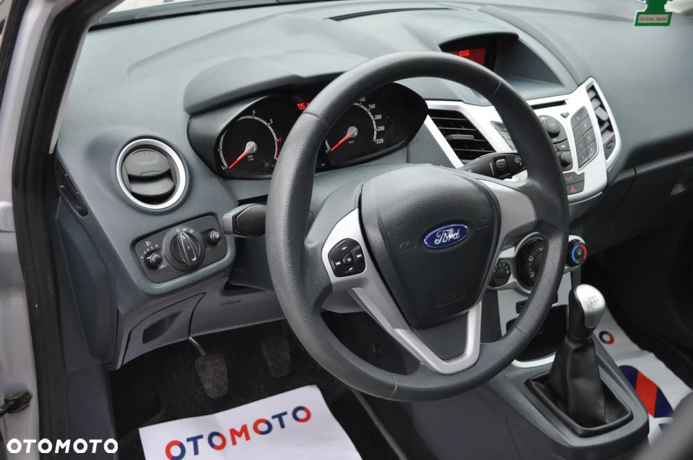 Ford Fiesta 1.25 Trend EU5 - 16