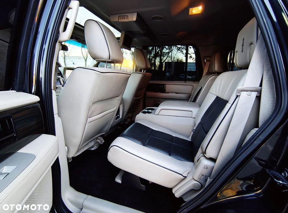 Lincoln Navigator 5.4 4x4 - 27