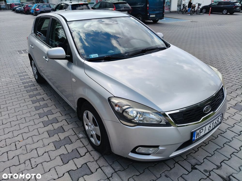 Kia Ceed 1.6 Crdi M - 1