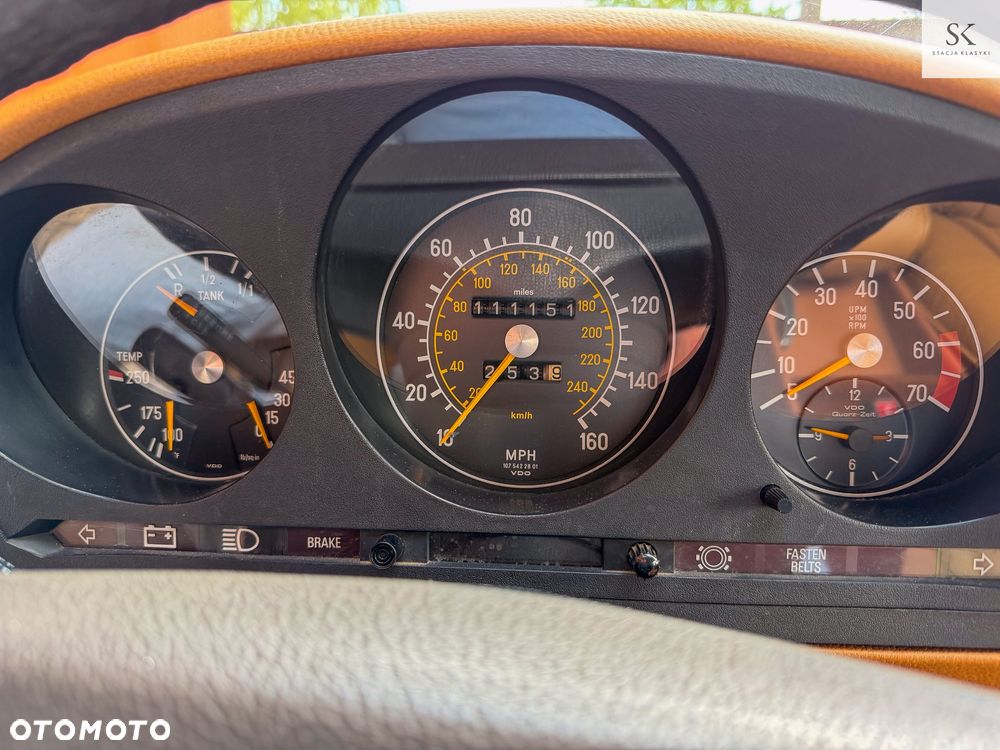 Mercedes-Benz SL - 24