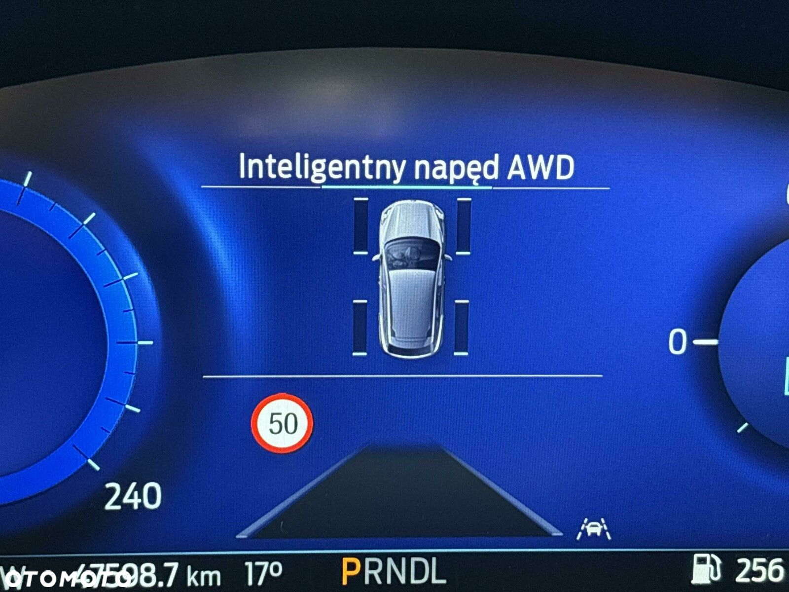 Ford Kuga - 12