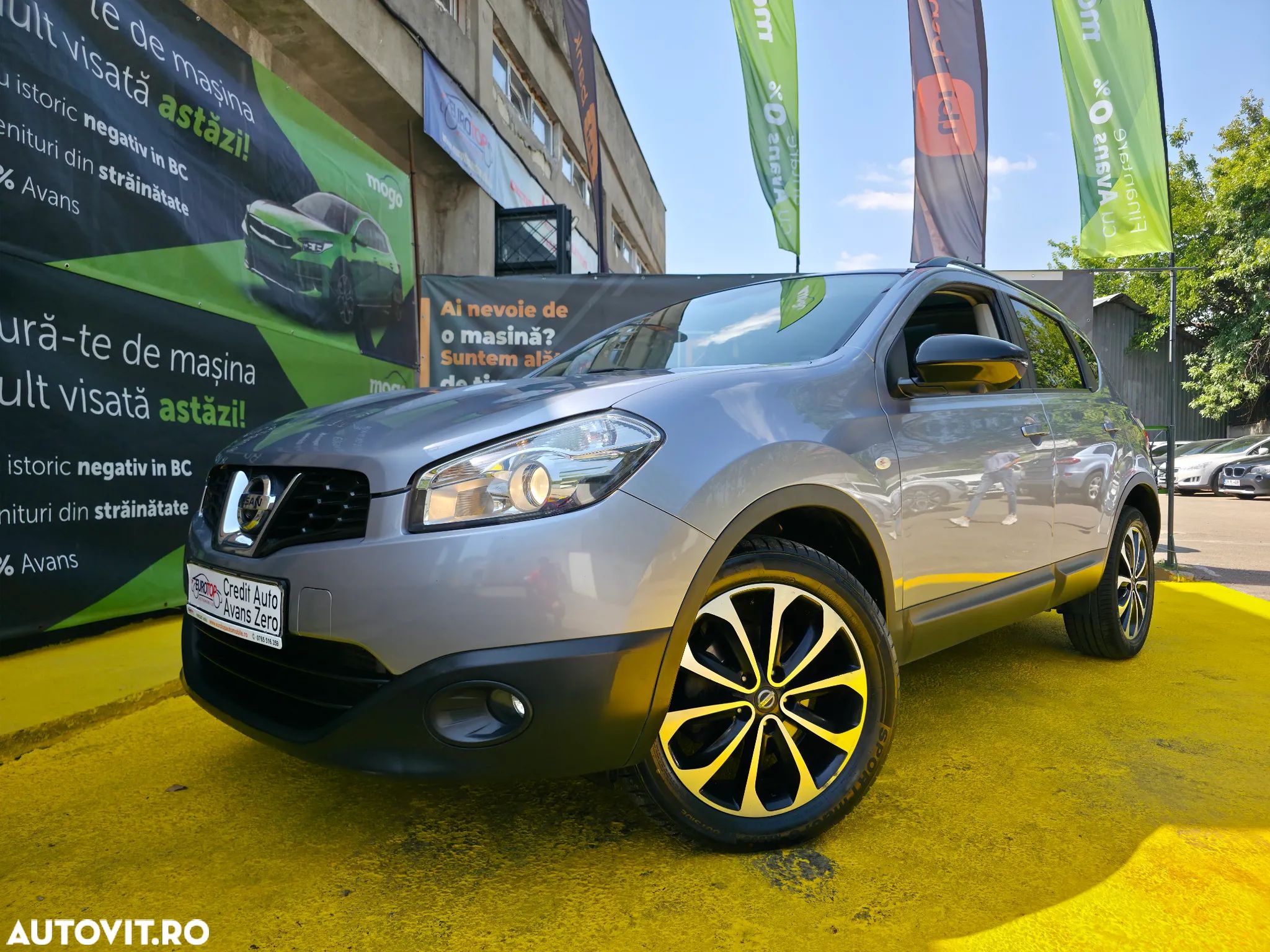Nissan Qashqai 2.0 dCi DPF 4x4 Aut tekna - 1