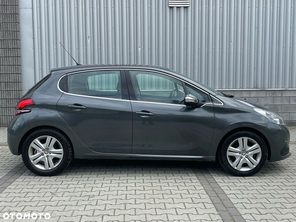 Peugeot 208 1.2 PureTech Allure S&S - 2