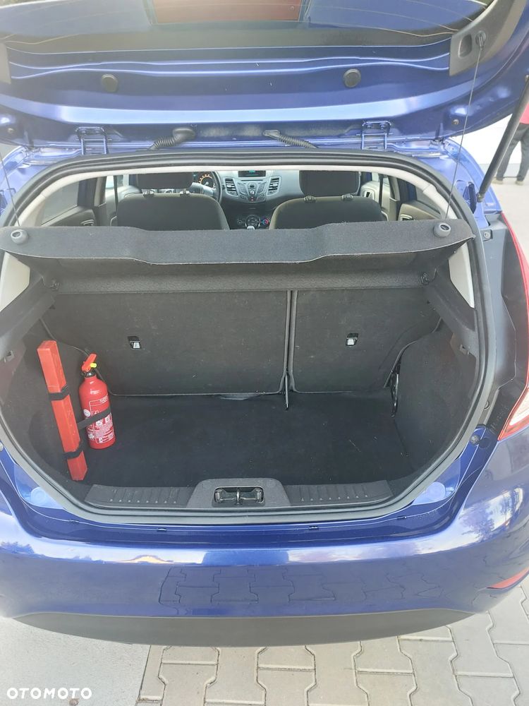 Ford Fiesta - 9