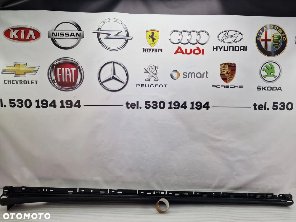 PORSCHE CAYENNE II 7P5 10- PRAWA LISTWA PROGOWA W STRUKTURZE / NAKŁADKA PROGU , NR 7P5853554 , NR AUKCJI PR417 - 1