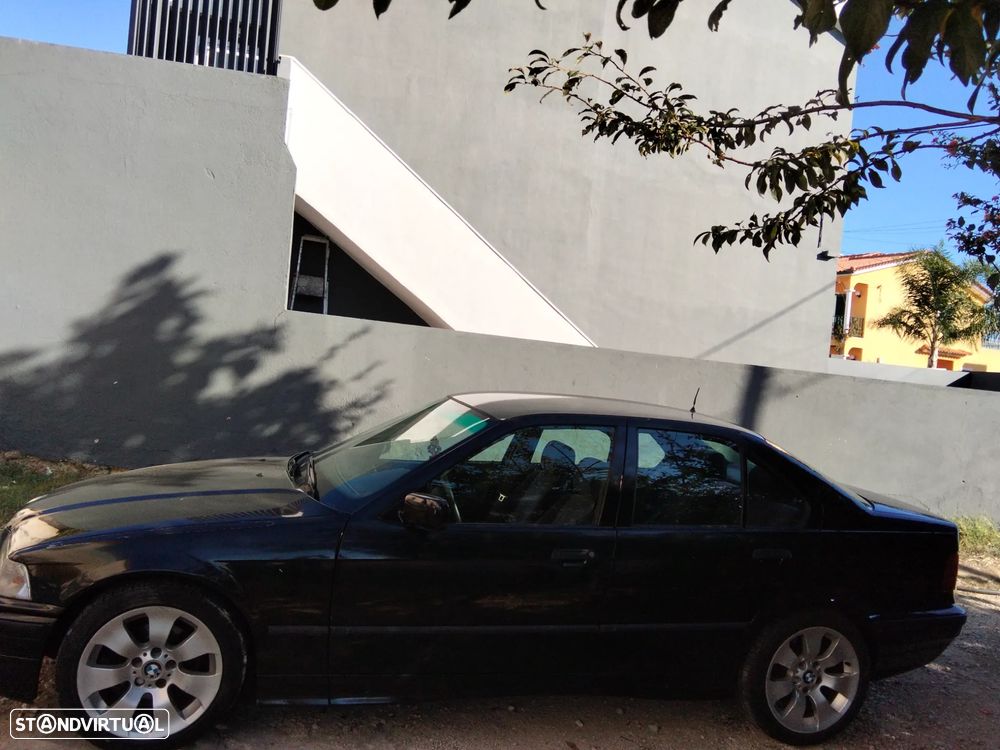 BMW 325 - 3