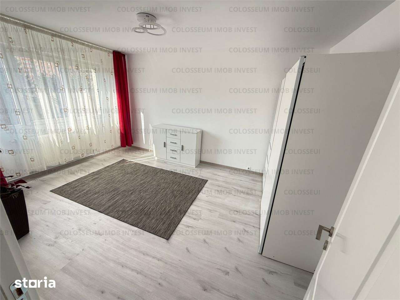 Astra - Soarelui garsoniera decomandata bloc de apartamente — fotografia 3