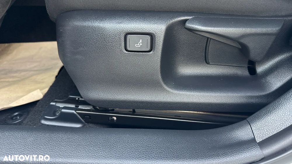 Toyota Corolla 1.5 TNGA CVT Business - 32