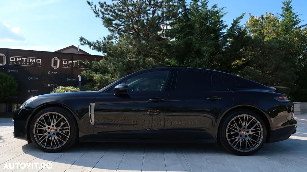 Porsche Panamera 4 Platinum Edition - 4