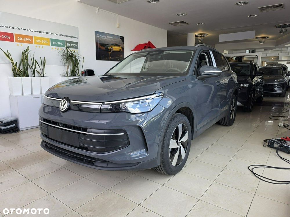 Volkswagen Tiguan - 4