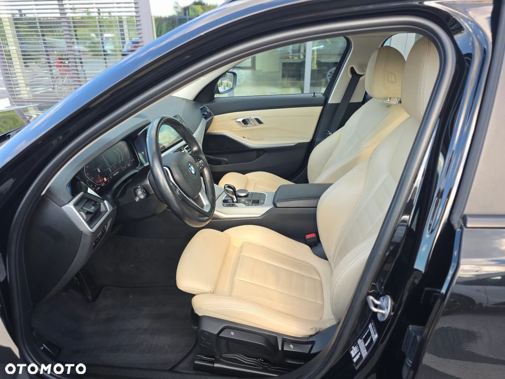 BMW Seria 3 - 26