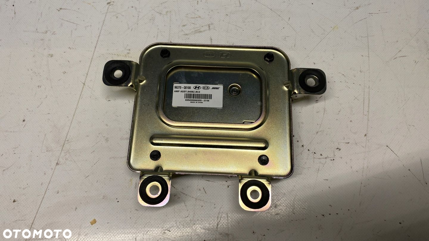 HYUNDAI I20 III WZMACNIACZ BOSE 96370-Q0100 21-25 - 3