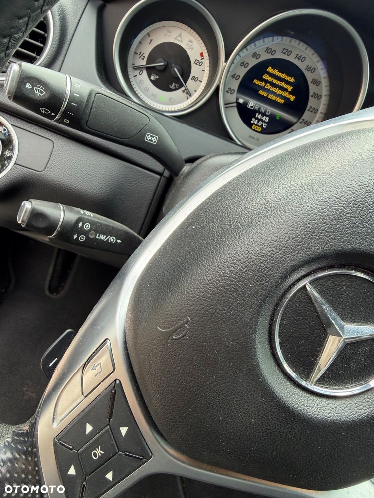 Mercedes-Benz Klasa C 220 CDI DPF BlueEFFICIENCY 7G-TRONIC Edition 1 - 20