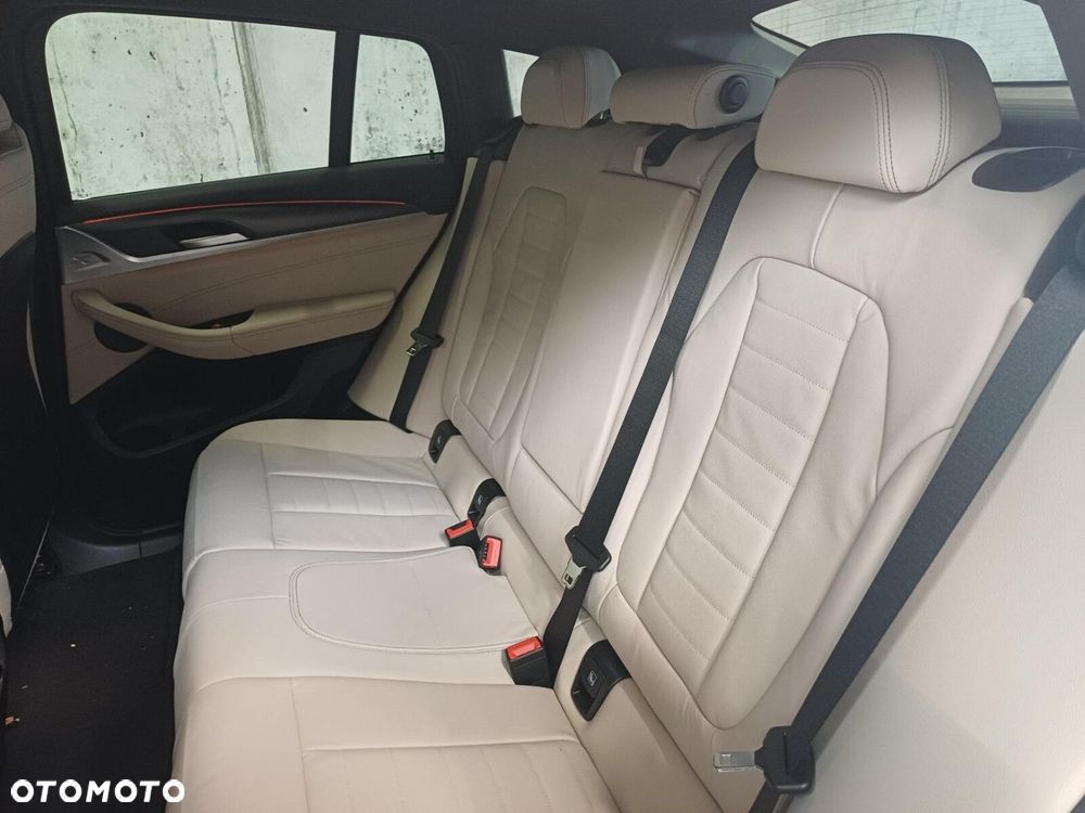 BMW X4 - 9