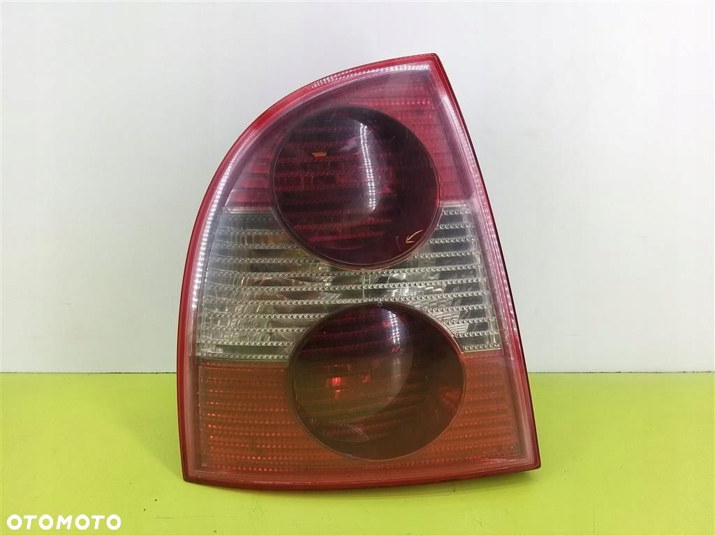Lampa lewa tylna tył VW Passat B5 FL SEDAN LIFT 2000-2005 - 1