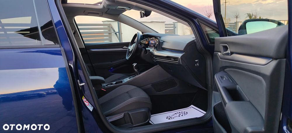 Volkswagen Golf - 24