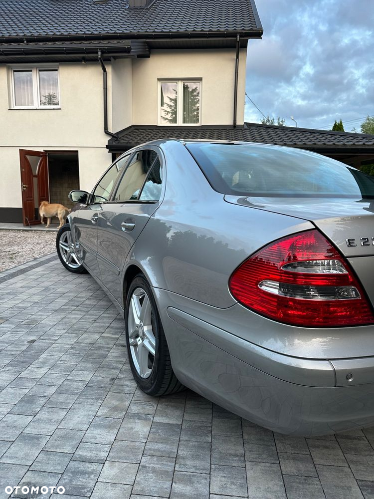 Mercedes-Benz Klasa E 200 CDI Automatik Classic - 10