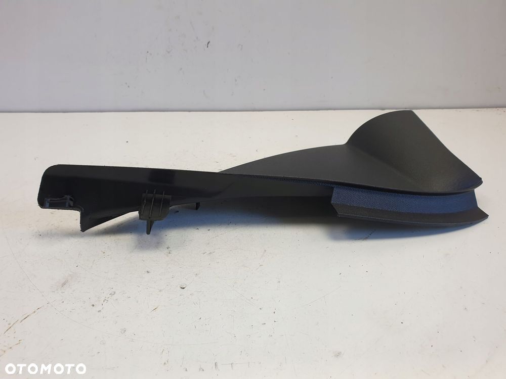 Corsa F 1.2 12V PRAWA OSŁONA DESKI ROZDZIELCZEJ - 12
