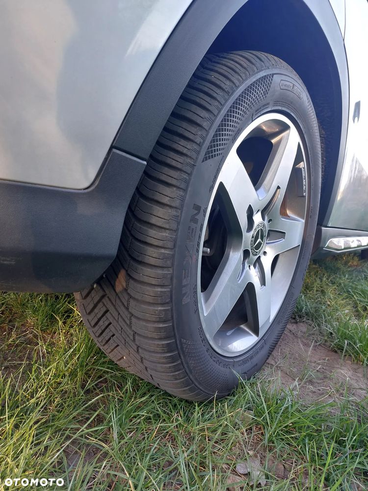 Mercedes-Benz GLA 180 d 7G-DCT AMG Line - 16