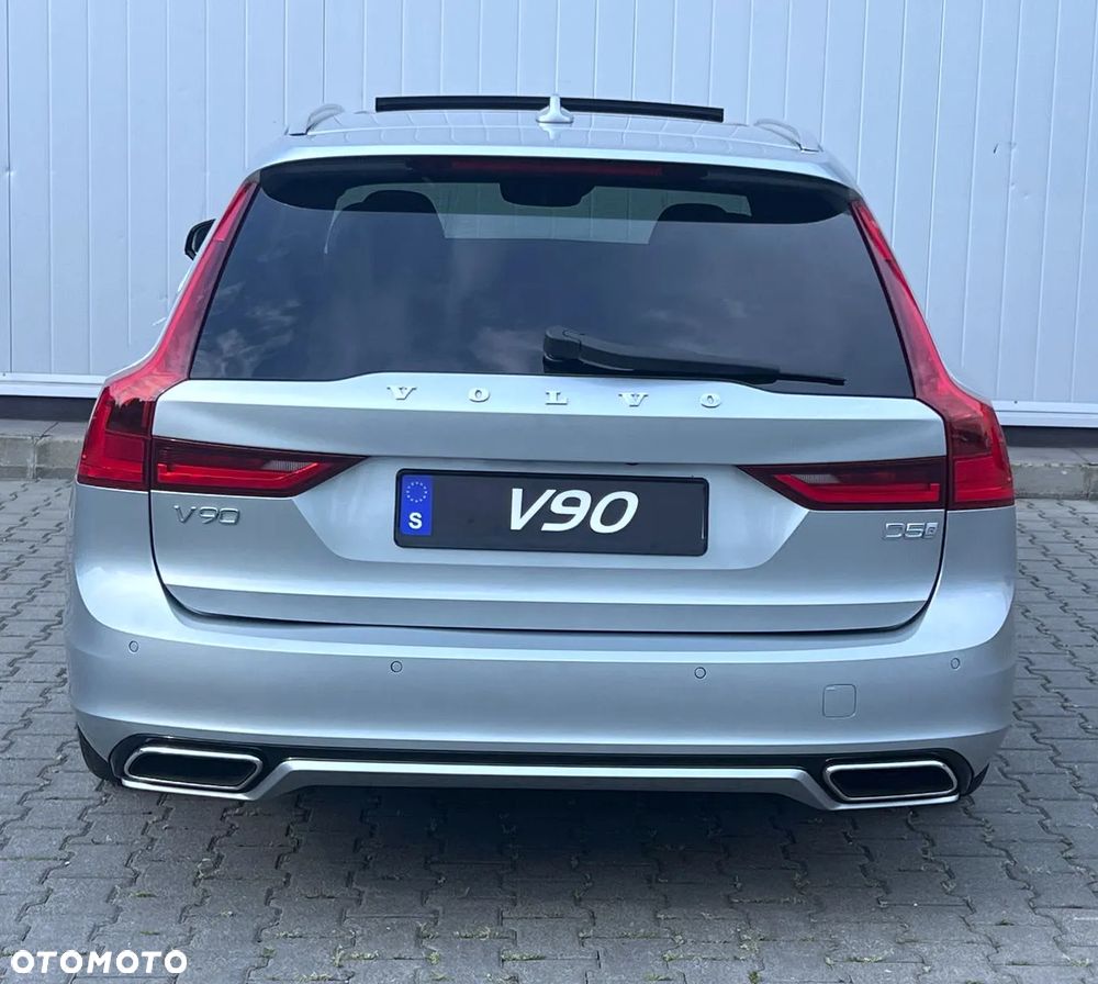 Volvo V90 - 2