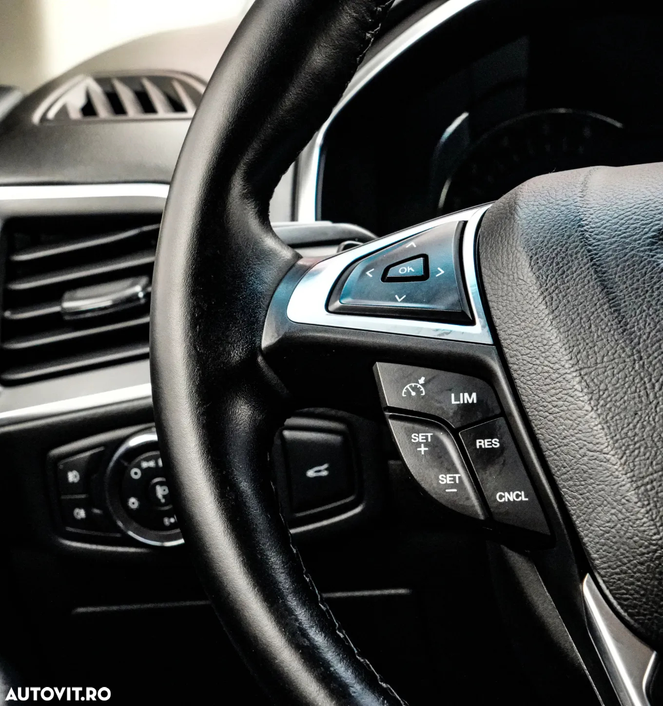 Ford Edge 2.0 TDCi Powershift Sport - 25