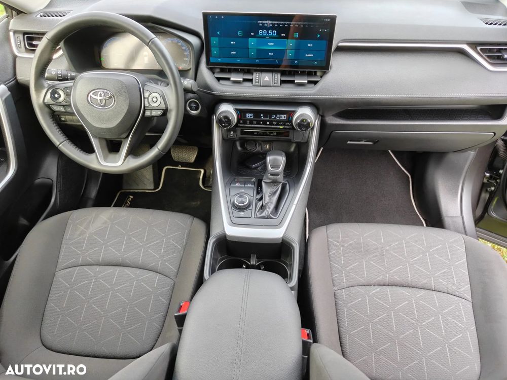 Toyota RAV4 - 5