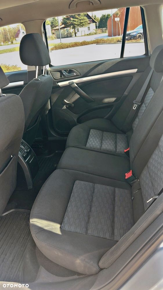 Skoda Octavia 1.6 TDI Ambiente - 8